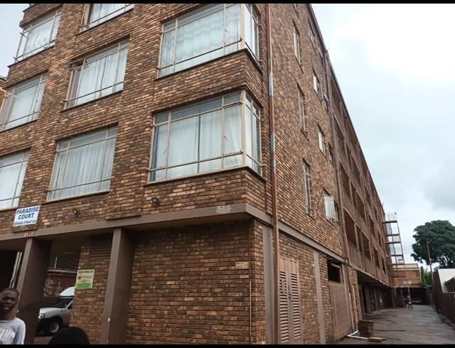 1 BEDROOM APARTMENT FOR SALE IN PRETORIA WEST